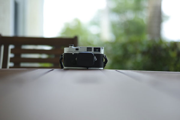 Fujifilm X-Pro1 đọ ảnh nhanh với Leica M9