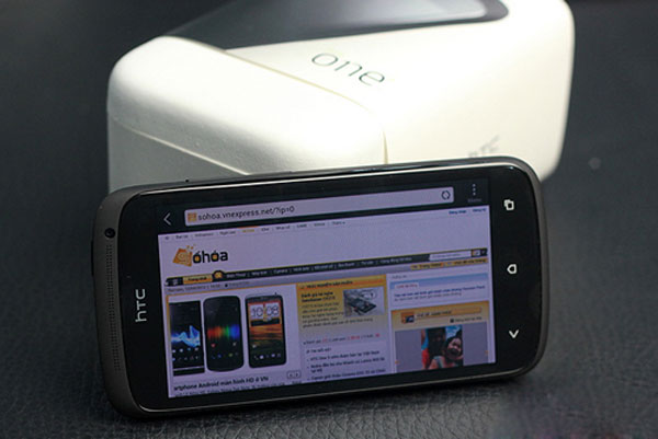 Ảnh thực tế HTC One S đầu tiên về VN
