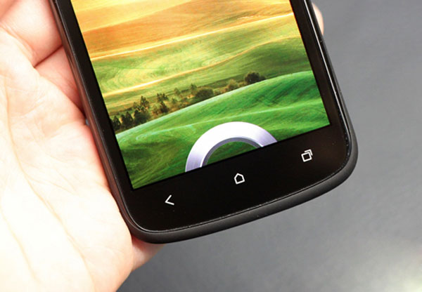 Ảnh thực tế HTC One S đầu tiên về VN