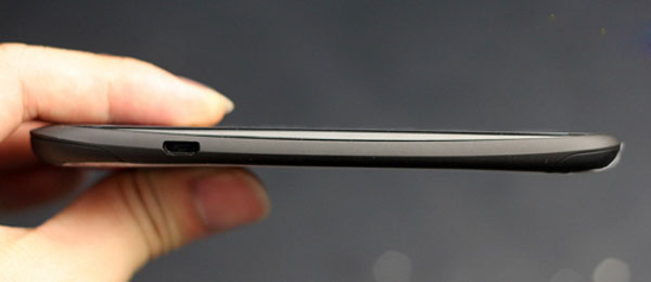 Ảnh thực tế HTC One S đầu tiên về VN