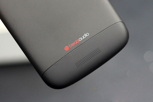 Ảnh thực tế HTC One S đầu tiên về VN