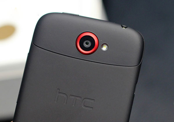 Ảnh thực tế HTC One S đầu tiên về VN