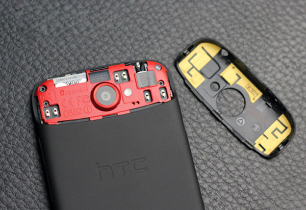 Ảnh thực tế HTC One S đầu tiên về VN