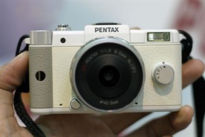 Pentax sẽ ra máy mirrorless giá rẻ