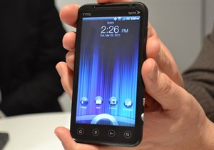 Sprint ngừng bán smartphone HTC EVO 3D trên web