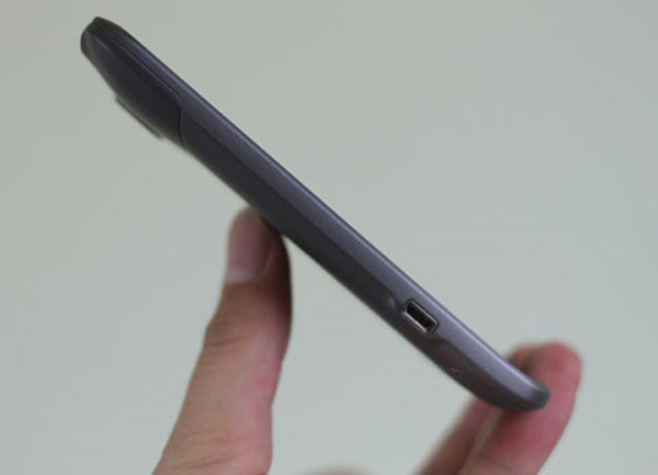 HTC Titan II máy ảnh 16 'chấm' tại VN