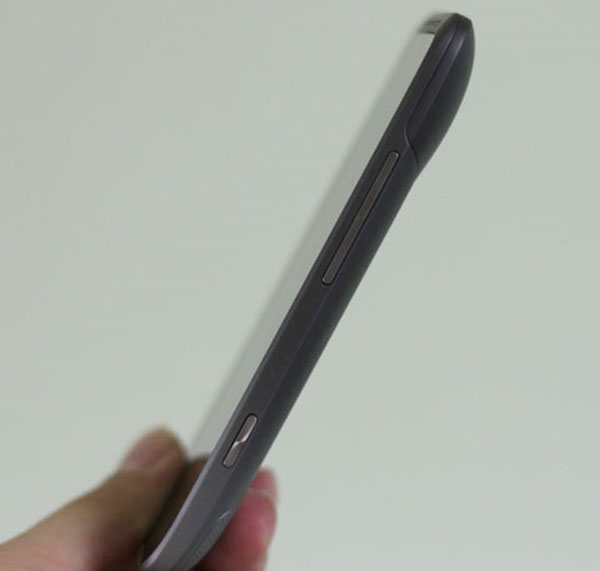 HTC Titan II máy ảnh 16 'chấm' tại VN