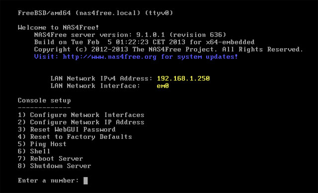 Như ta có thể thấy, số lượng tùy chọn cấu hình lúc này giảm xuống chỉ còn 8, vì bạn đang làm việc với một OS đã được cài đặt chứ không phải LiveCD nữa. Tự xây dựng hệ thống NAS đơn giản: Phần 2: Cài đặt
