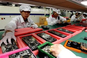 Foxconn mở rộng sản xuất chuẩn bị cho iPhone 5S