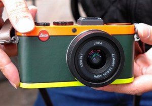 "Hàng hiếm" Leica X2 Paul Smith xuất hiện tại VN