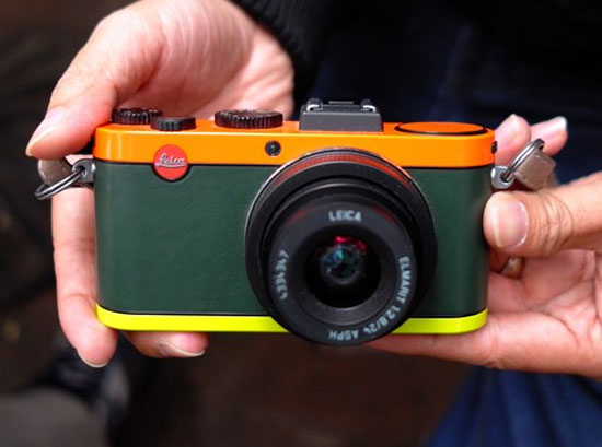 "Hàng hiếm" Leica X2 Paul Smith xuất hiện tại VN