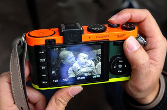 "Hàng hiếm" Leica X2 Paul Smith xuất hiện tại VN