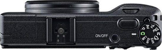 Pentax ra Ricoh GR, đối thủ của Fujifilm X100S