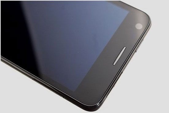 Smartphone mỏng nhất thế giới về Việt Nam