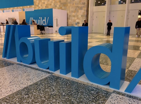 Tìm hiểu chiến lược Nền tảng và Dịch vụ mới của Microsoft