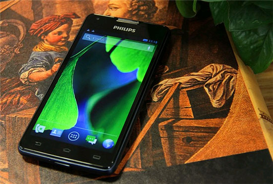 Ra mắt smartphone pin "khủng" 5300 mAh