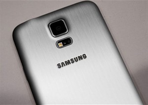 Samsung có thể ra bản Galaxy S5 cao cấp hơn vào tháng 6