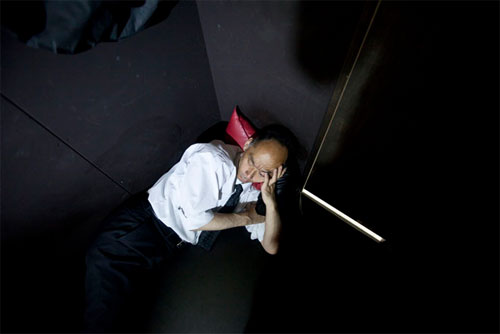 Dân tị nạn trong các quán cafe Internet - mặt tối của xã hội Nhật