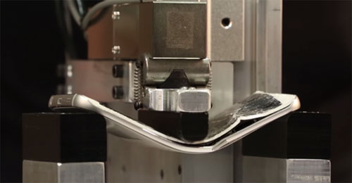 Galaxy S6 Edge cũng bị “cong” y hệt iPhone 6 Plus