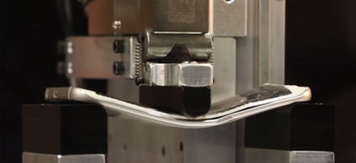 Galaxy S6 Edge cũng bị “cong” y hệt iPhone 6 Plus