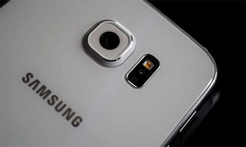 Samsung ước tính lợi nhuận quý 1/2015 giảm 30%