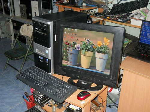 Máy tính - thiết bị điện tử nhiều nút bấm nhất thế giới Máy tính - thiết bị điện tử nhiều nút bấm nhất thế giới