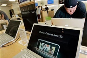 HP, Lenovo thắng lớn nhờ laptop