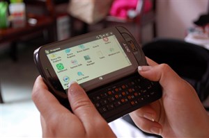 Ngắm PDA phone doanh nhân của Acer