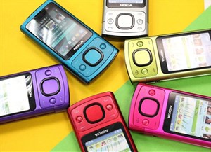 "Dế" 3G nhiều màu của Nokia 