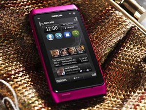 Nokia ra N8 màu hồng chạy Symbian Anna