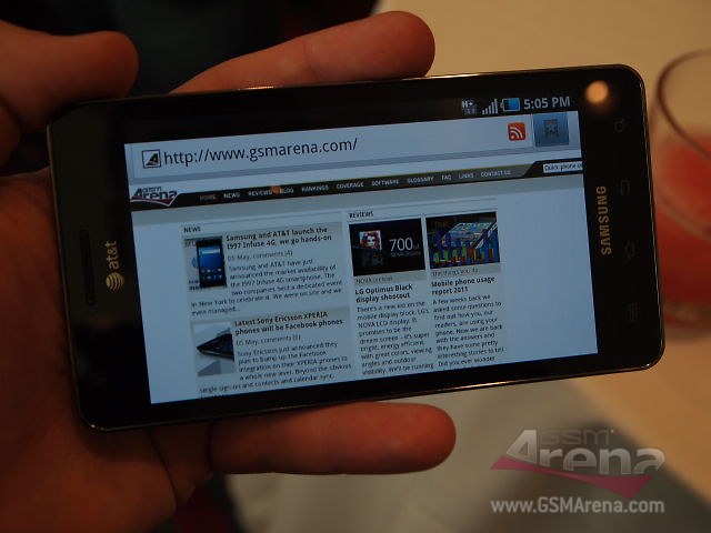 Đối thủ nặng ký của iPhone 4 xuất hiện