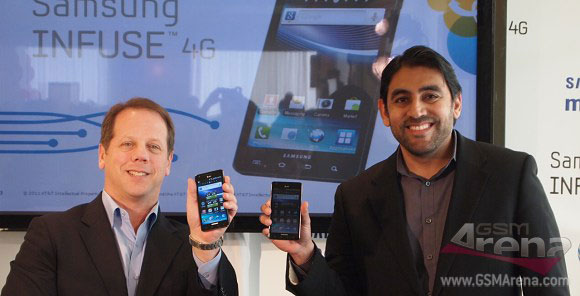 Đối thủ nặng ký của iPhone 4 xuất hiện