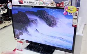 Hai mẫu TV Plasma 3D LG mới về VN