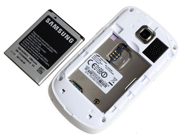 "Đập hộp" Samsung Corby II