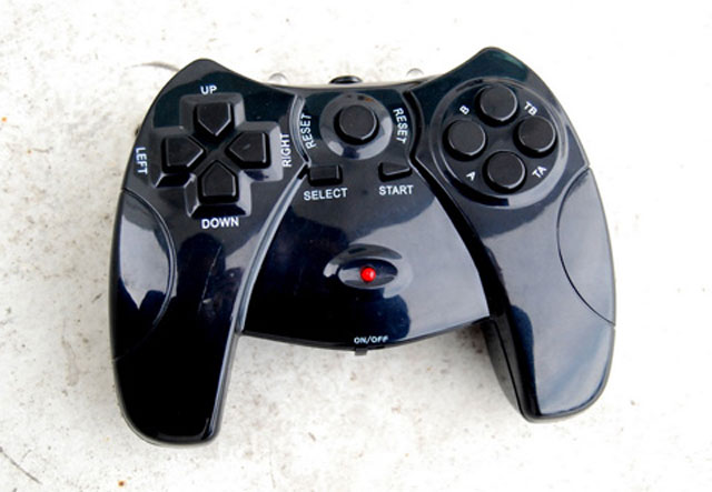 Tay cầm chơi game cổ điển cho tablet PC