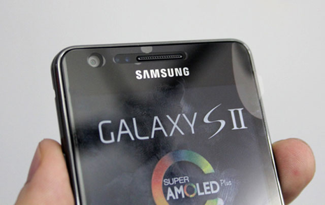 Galaxy S II 'xách tay' giá 16,8 triệu đồng