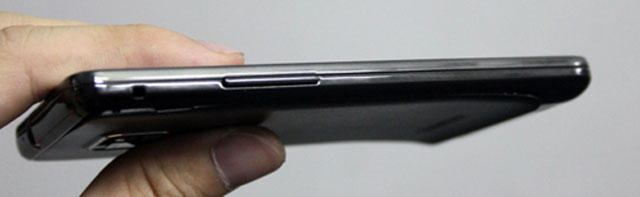 Galaxy S II 'xách tay' giá 16,8 triệu đồng