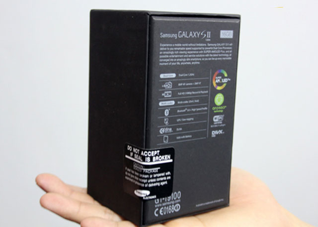 Galaxy S II 'xách tay' giá 16,8 triệu đồng