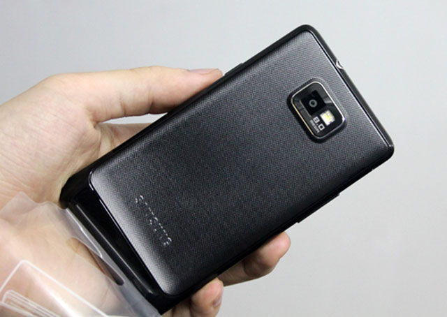 Galaxy S II 'xách tay' giá 16,8 triệu đồng