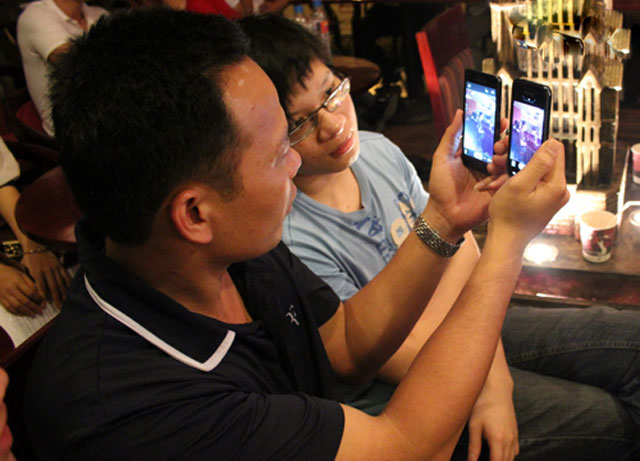 Bộ ba di động lõi kép hội ngộ ở Hà Nội