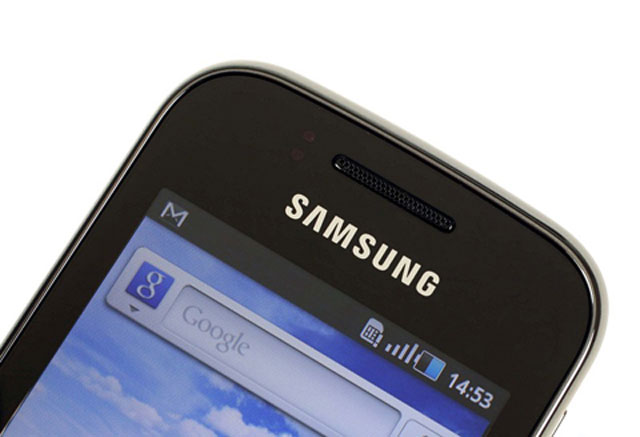 'Đập hộp' Galaxy Gio giá 5,5 triệu