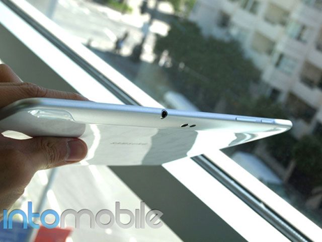 Ngắm Samsung Galaxy Tab 10.1 phiên bản đặc biệt