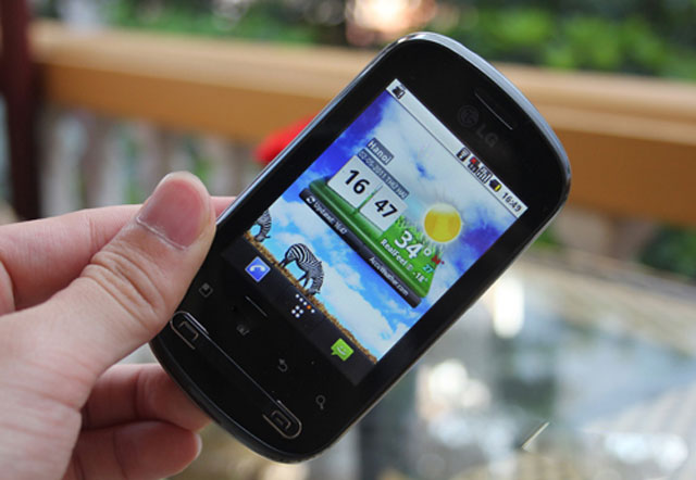 Đánh giá LG Optimus Me P350