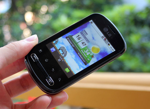 Đánh giá LG Optimus Me P350
