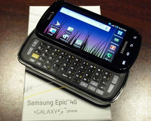 “Dế” Android bàn phím Qwerty tốt nhất năm 2011