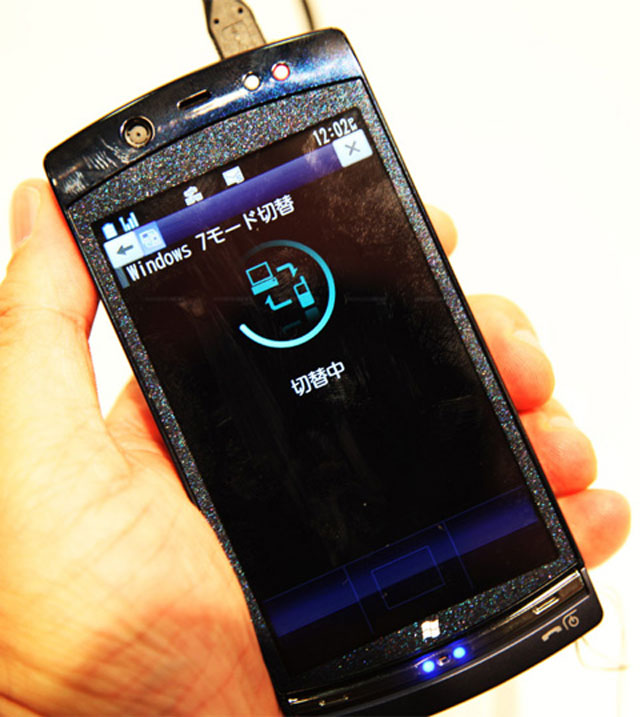 Điện thoại chạy Windows 7 lẫn Symbian ra mắt