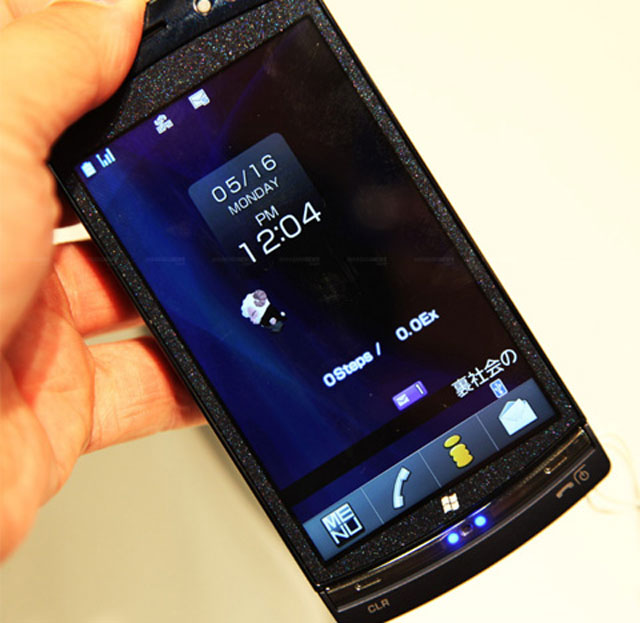 Điện thoại chạy Windows 7 lẫn Symbian ra mắt