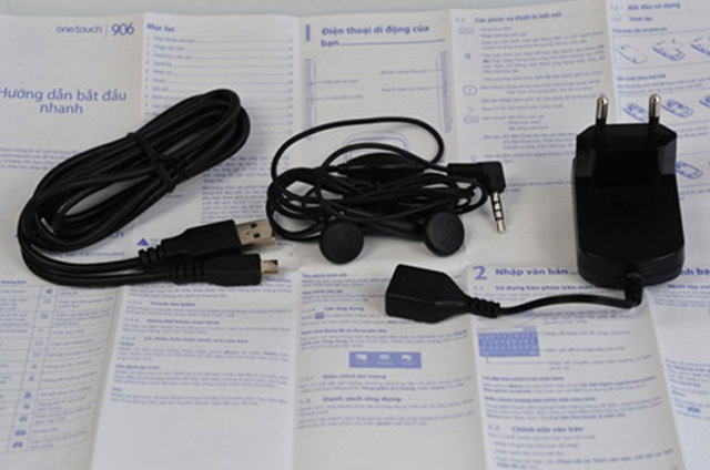 Alcatel One Touch 906 chạy Android Froyo giá 2,8 triệu