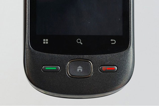 Alcatel One Touch 906 chạy Android Froyo giá 2,8 triệu