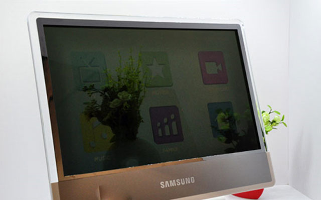 Samsung sắp bán TV LCD màn hình trong suốt